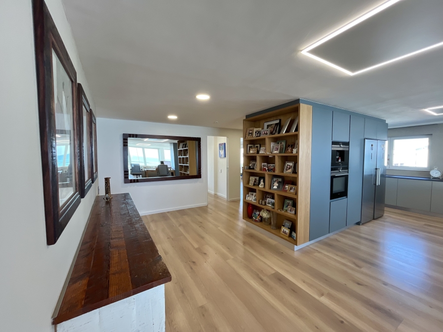 3 Bedroom Property for Sale in Beachfront Western Cape